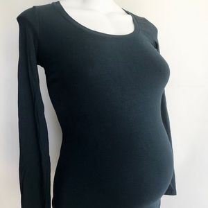 Motherhood Maternity Long Sleeve T shirt Top